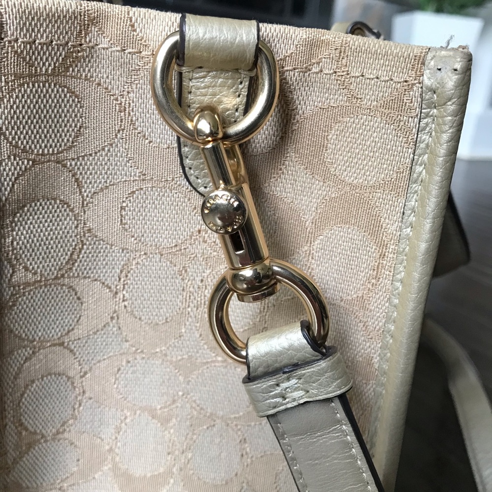 Coach Dempsey Carryall Bag Signature Jacquard With Stripe, Coach Patch CE984 - Picture 9 of 15